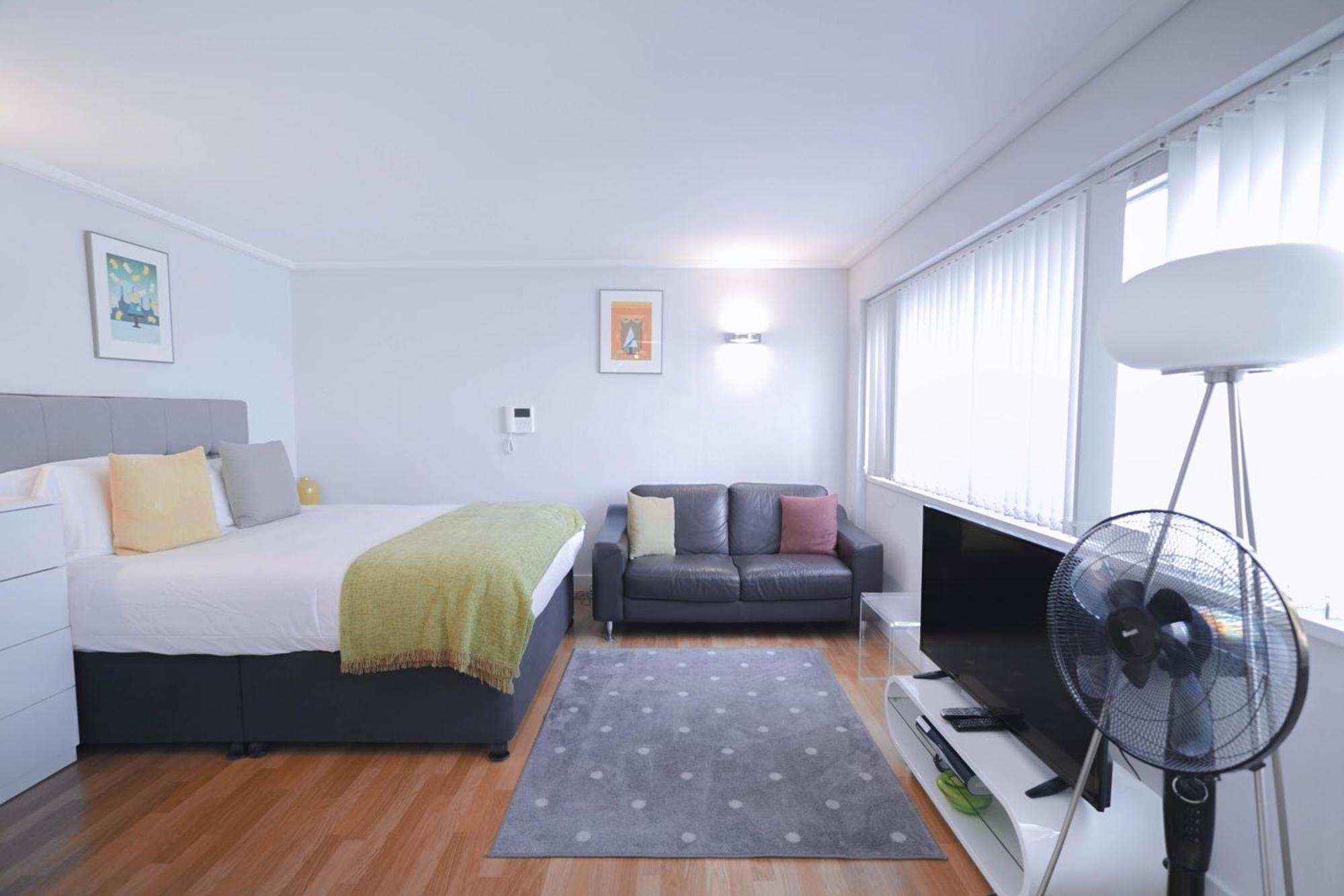 Camden Serviced Apartments By Globe Apartments Londra Exterior foto