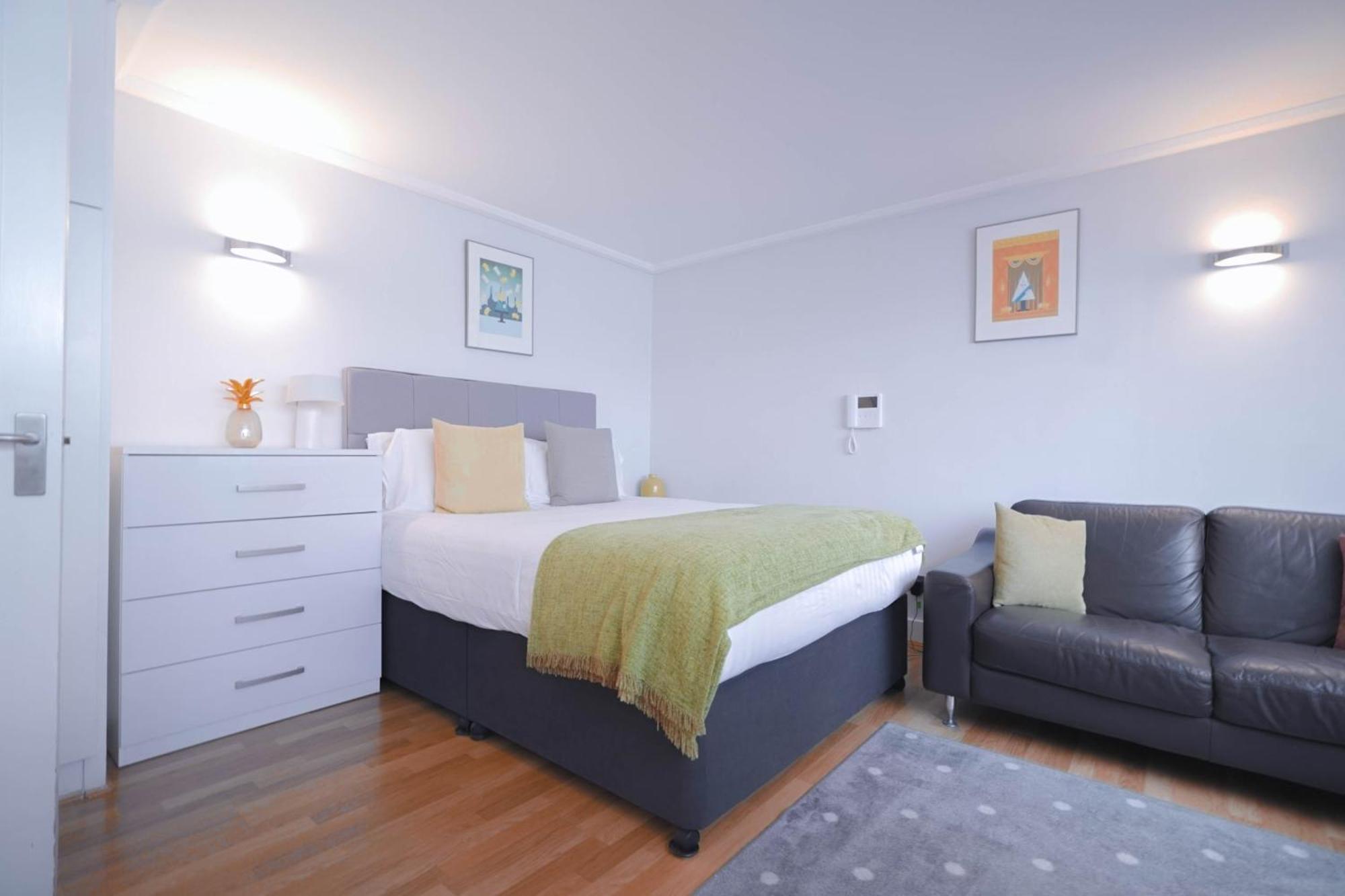 Camden Serviced Apartments By Globe Apartments Londra Exterior foto